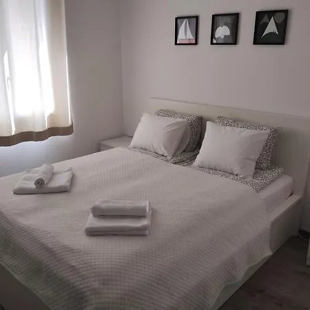 Happy Apartment & Free Breakfast - Mladost Sofia Exterior foto