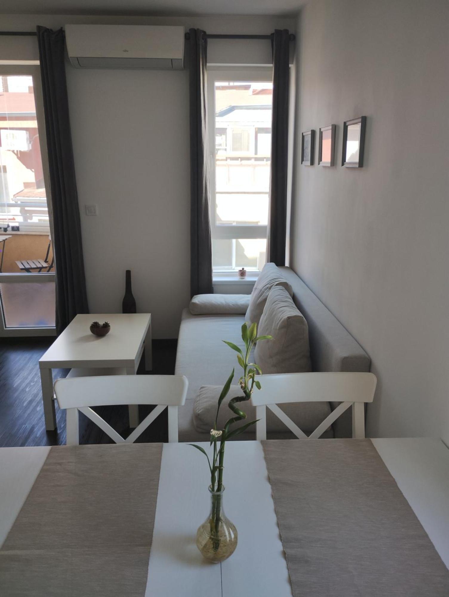 Happy & Free Breakfast - Mladost Apartment