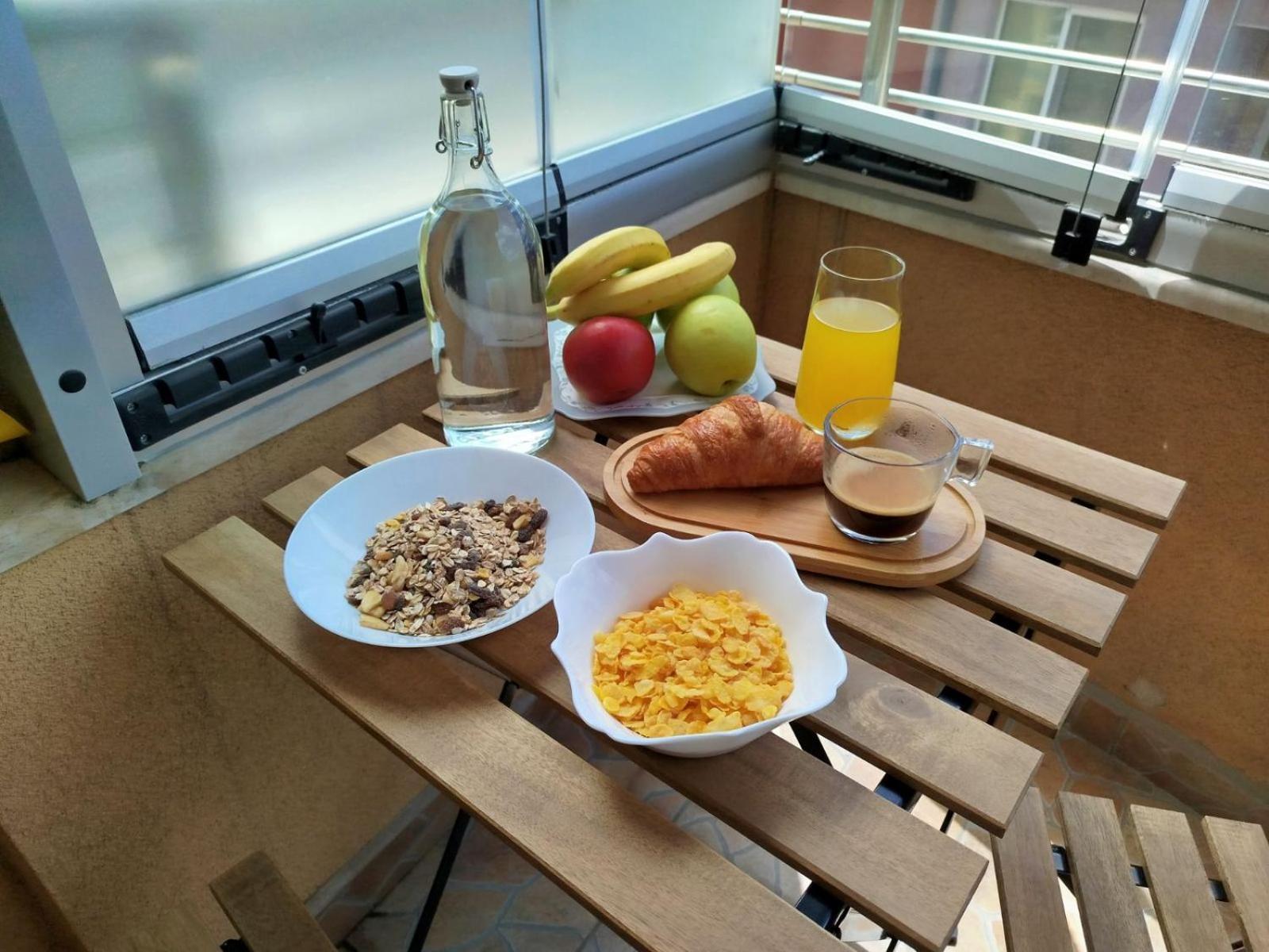 Happy & Free Breakfast - Mladost * Sofia